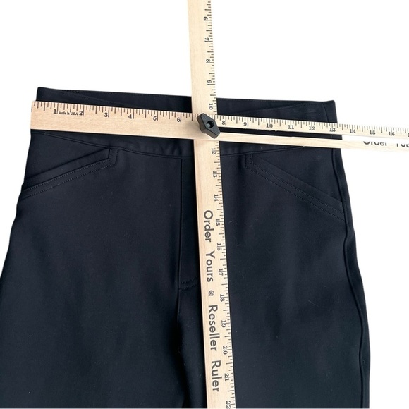 Spanx Women's Black Elastic Stretch Waist Mid-Rise Comfy Casual Cropped Pants - Picture 5 of 8